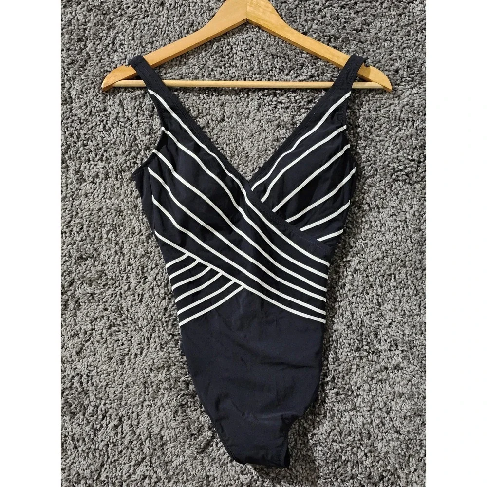 Gottex EE158R Embrace V-Neck Surplice One Piece Swimsuit Size 6